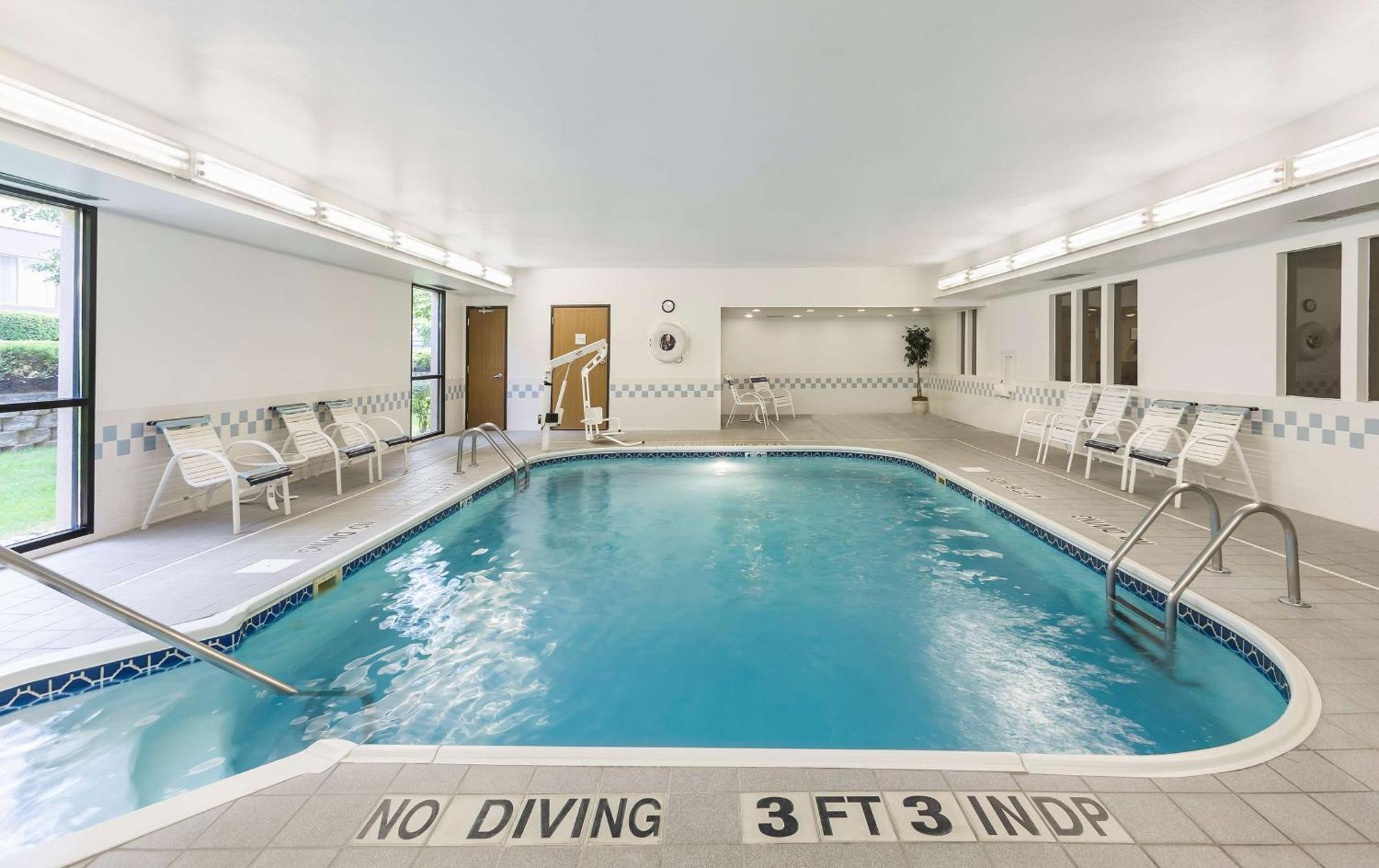 Hampton Inn Mansfield/Ontario Екстериор снимка