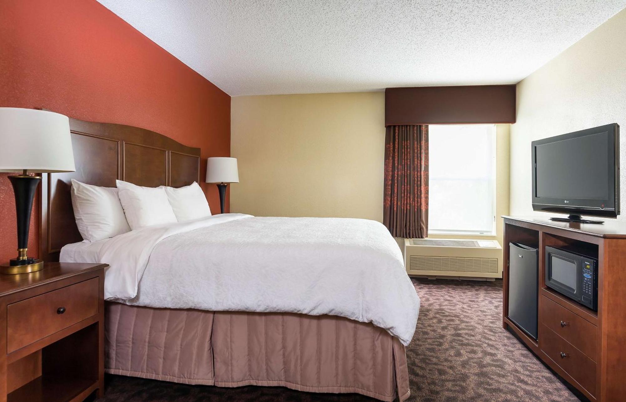 Hampton Inn Mansfield/Ontario Екстериор снимка