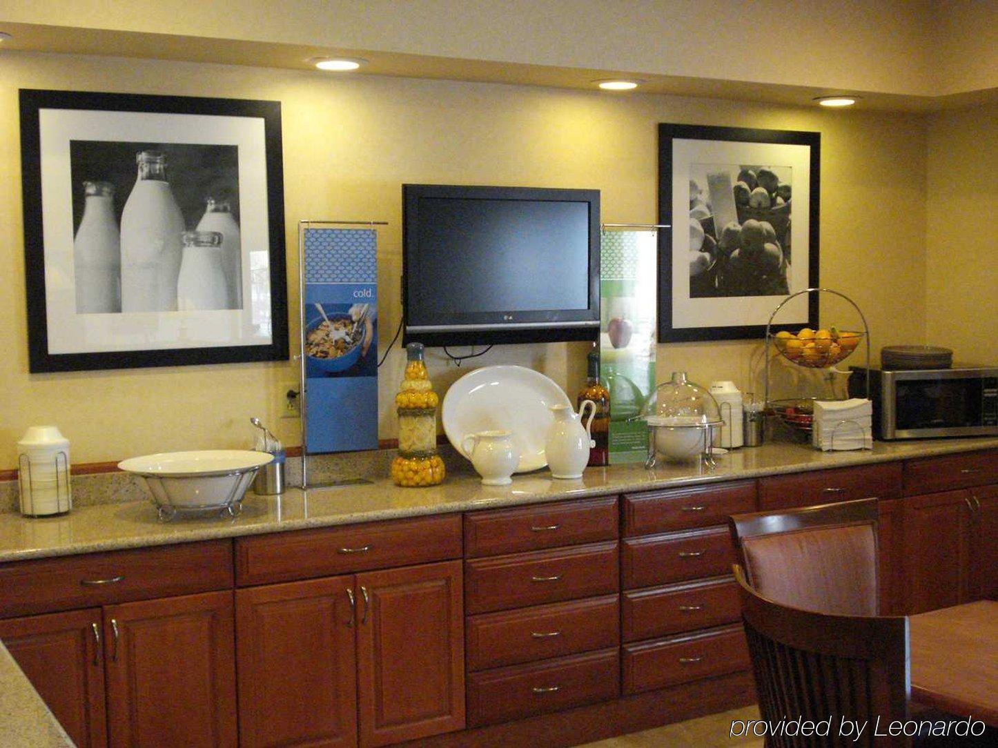 Hampton Inn Mansfield/Ontario Ресторант снимка