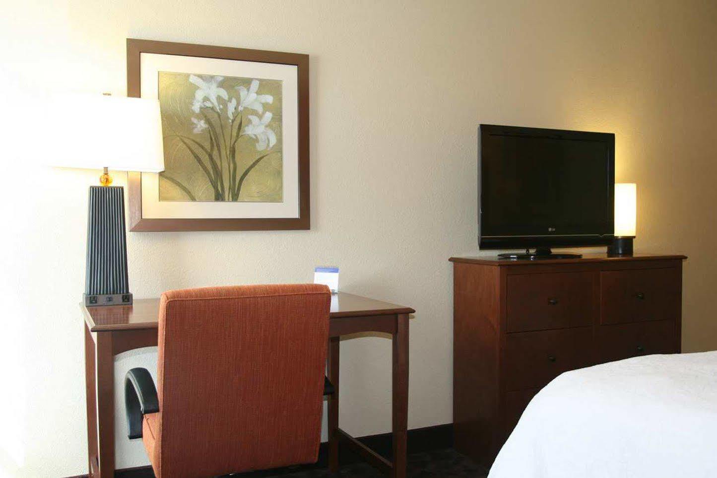 Hampton Inn Mansfield/Ontario Екстериор снимка